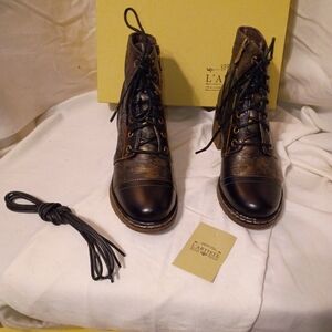 L'Artiste by Spring Step Women's Brown Ankle Boots